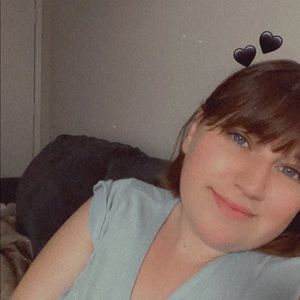 Meet your Posher, Mia